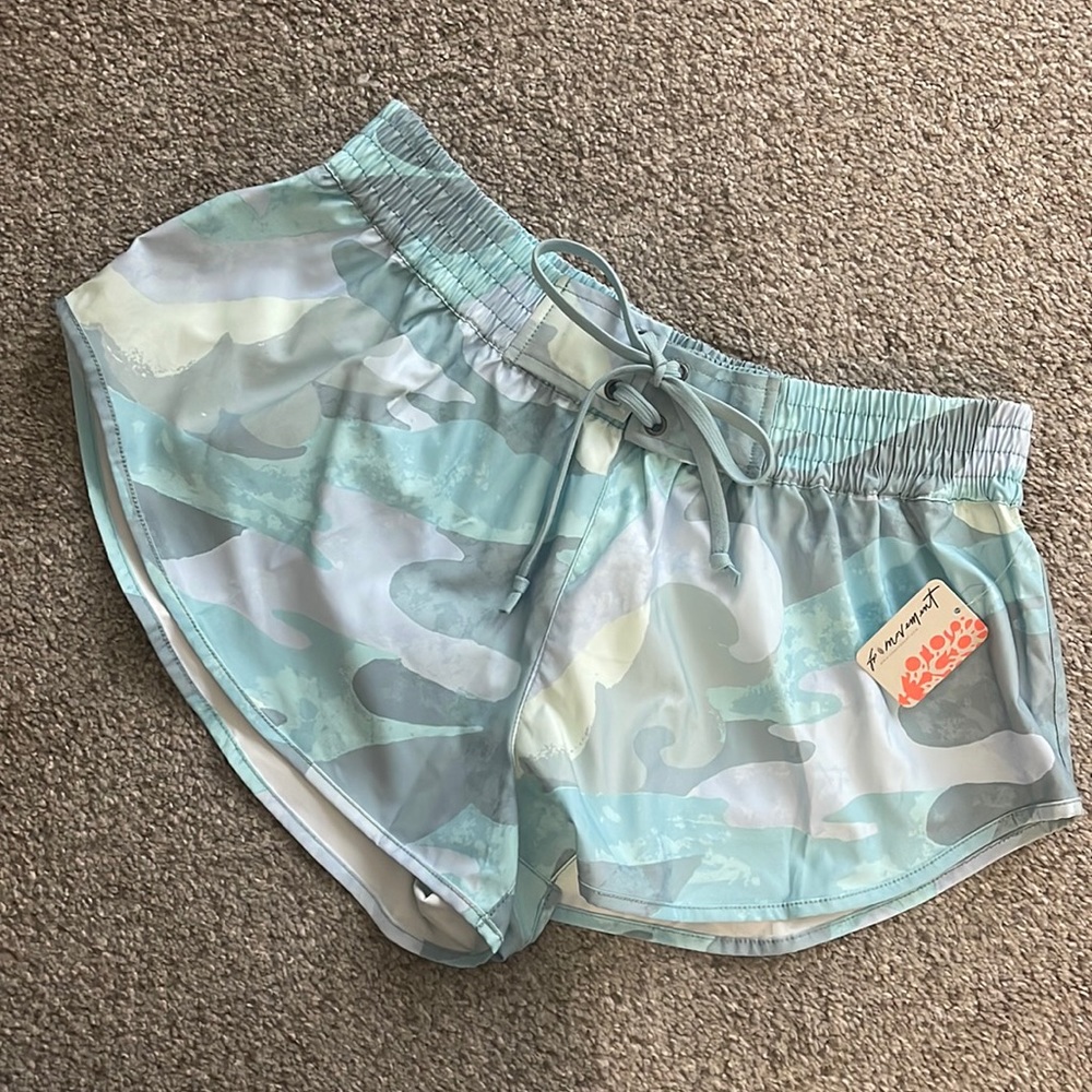 NEW WITH TAGS FP Movement Camo Sea Salt Shorts